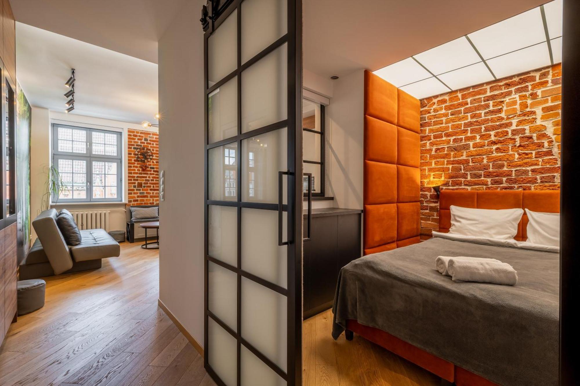 Rentplanet - Stare Apartament